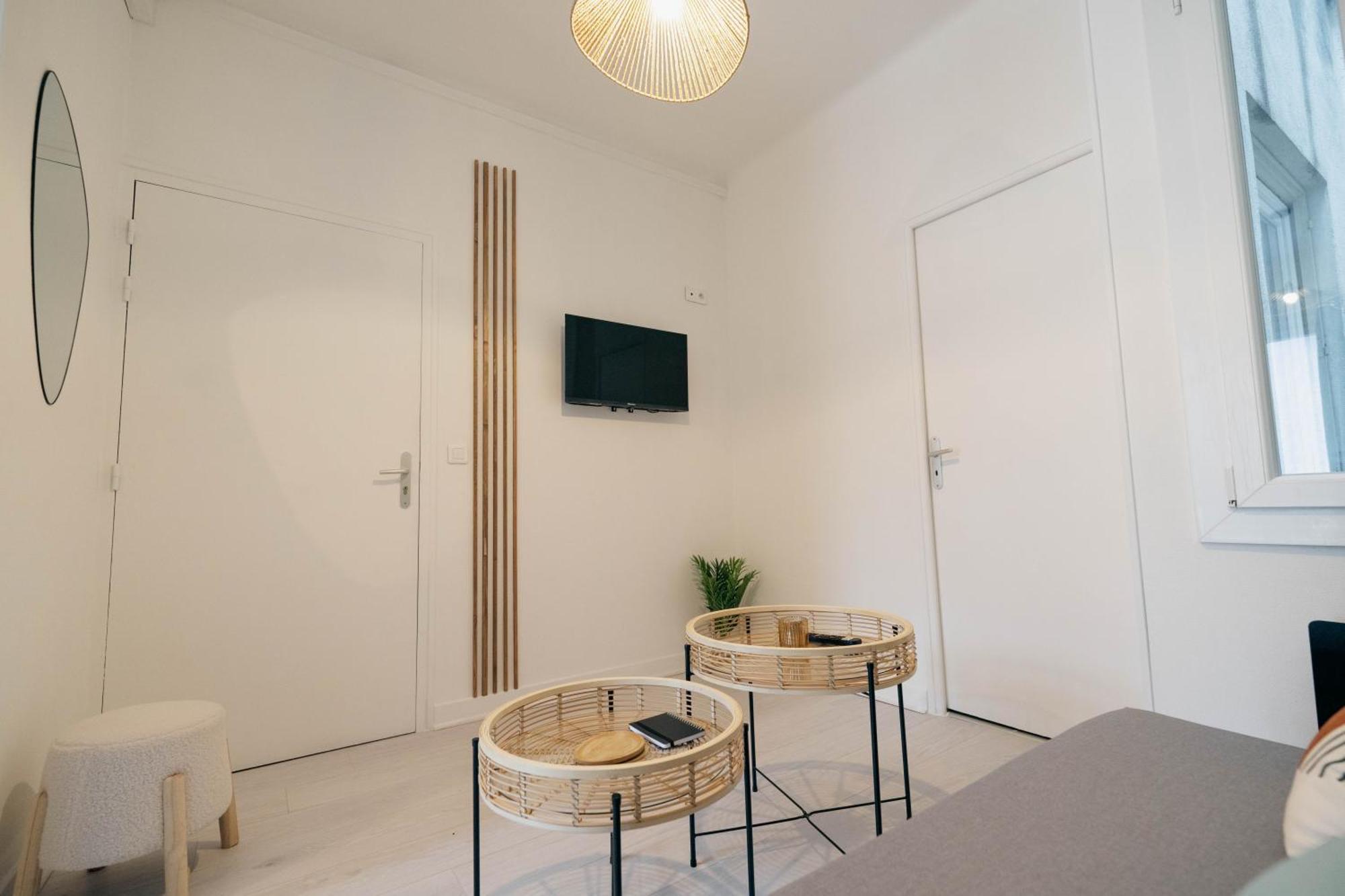 Verdant Oasis - Proche Du Centre - Wifi Gratuit - Parking A Proximite Lourdes Exterior foto